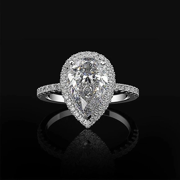 💎NWT Pearcut (Teardrop) diamond ring plus wedding band - Picture 1 of 4